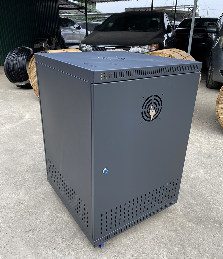 Tủ rack 15U D600 mẫu mới hãng UNIRACK